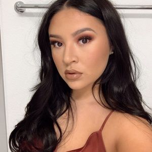 Meet your Posher, Leti